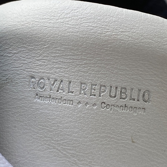 Royal Republiq High Ankle Leather Lace-Up Sneakers with Velcro Straps Size 9 - Picture 6 of 12